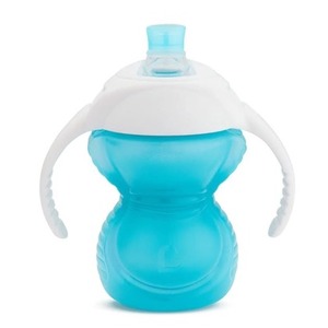 Kubek treningowy z ustnikiem odpornym na gryzienie Munchkin 237ml niebieski