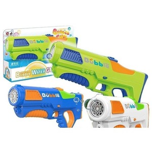 Pistolet na wodę i bańki mydlane