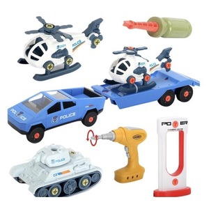 Samochód do montażu z przyczepą i czołgiem